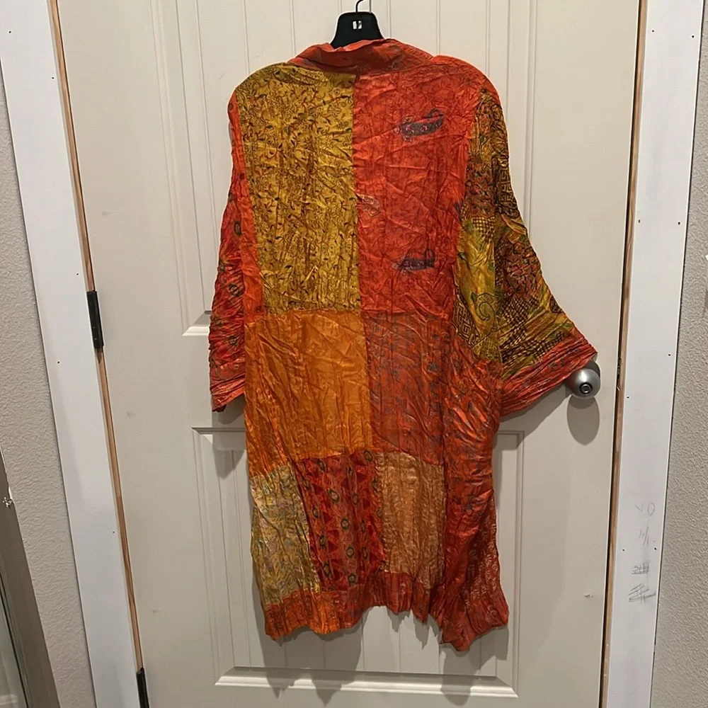 Green Sewn kimono, orange/gold/green, beautiful crepe size “2” 75% recycled silk - Picture 4 of 7